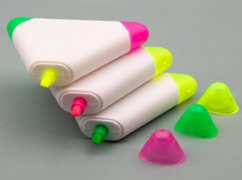 Batch Customized LOGO Mini Triangle Fluorescent Pen Enterprise Stationery Gift Promotion Color Marker Pen