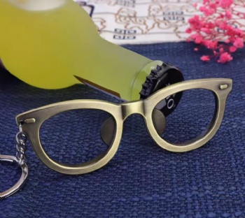 Creative New Glasses Keychain Opening Gift Small Gift Bottle Opener Keychain Custom Logo