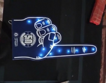 Customizable Eco-Friendly Big EVA Foam Finger Cheering Hand with LED Sponge Design for Promotional Events
